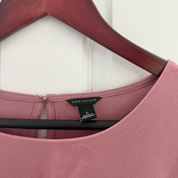 Ann Taylor Mauve Tie-Front Blouse – Size L - Picture 2 of 3
